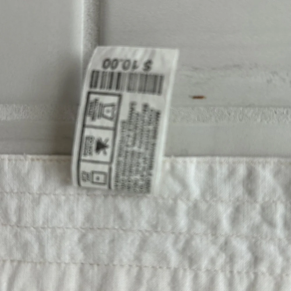 Pier One Imports Placemats Set of 4 White Used 13x19